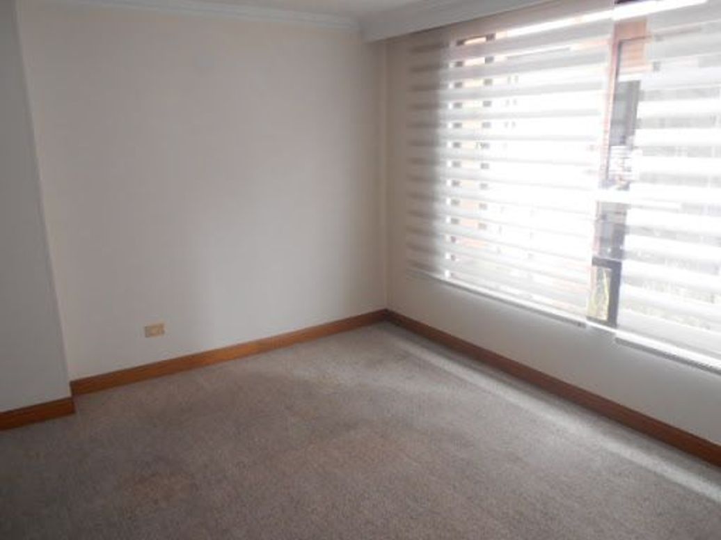 Apartamento de 3 alcobas en venta en Santa Barbara, Bogotá, 180 m² · foto 8 de 20