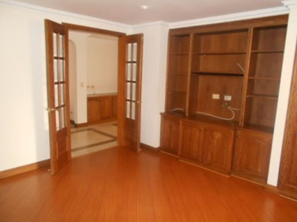 Apartamento de 3 alcobas en venta en Santa Barbara, Bogotá, 180 m² · foto 4 de 20