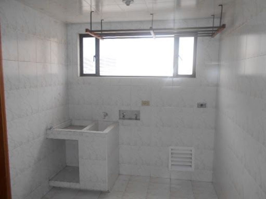 Apartamento de 3 alcobas en venta en Santa Barbara, Bogotá, 180 m² · foto 7 de 20