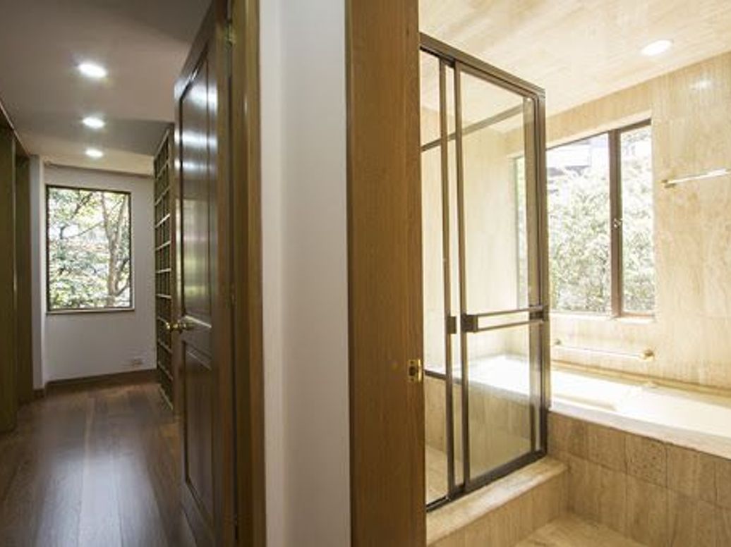 Apartamento de 4 alcobas en venta en Usaquén, Bogotá, 342 m² · foto 19 de 20