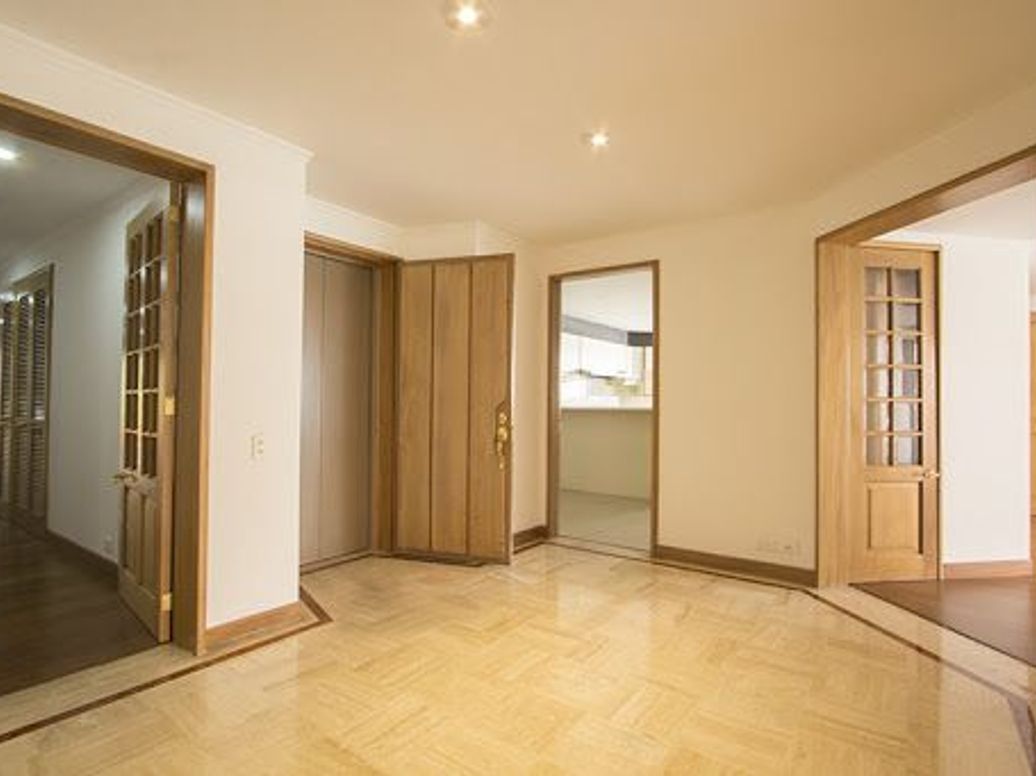 Apartamento de 4 alcobas en venta en Usaquén, Bogotá, 342 m² · foto 7 de 20