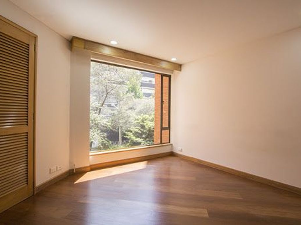 Apartamento de 4 alcobas en venta en Usaquén, Bogotá, 342 m² · foto 15 de 20