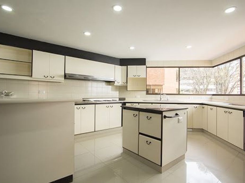 Apartamento de 4 alcobas en venta en Usaquén, Bogotá, 342 m² · foto 9 de 20
