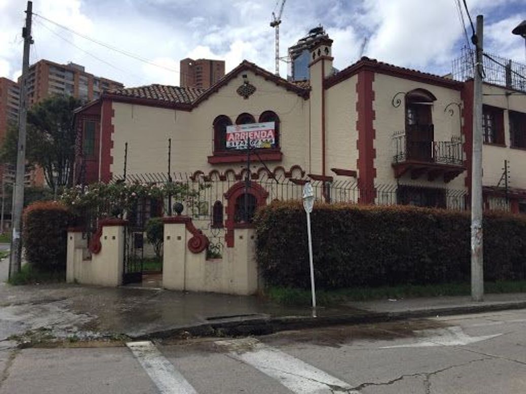 Casa de 8 alcobas en venta en Teusaquillo, Bogotá, 620 m² · foto 10 de 15