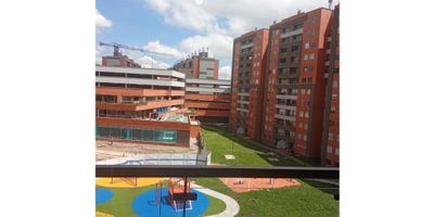 ? ¡Venta  Hermoso Apartamento NUEVO para Estrenar en Zipaquirá! ✨


¡Vive la experiencia de estrenar tu hogar! Este moderno y funcional apartamento está listo para recibirte, con acabados de excelente calidad y espacios pensados para tu comodidad y bienestar. ubicado en un noveno piso con vista panoramica ??

? Ubicado en zona estratégica, cerca de vías principales, centros comerciales, colegios y transporte público. ¡Todo lo que necesitas al alcance de tu mano! ?️?

? Características del apartamento:

? ¡Nuevo para estrenar!
?️ 3 habitaciones con closets — principal con baño privado.
? 2 baños modernos y completamente nuevos.
?️ Sala-comedor amplia y luminosa con acceso a un hermoso balcón.
? Cocina integral equipada, perfecta para quienes disfrutan cocinar.
? Zona de ropas independiente.
? Parqueadero cubierto incluido 

? Edificio con excelentes zonas comunes:
?️‍♂️ Gimnasio • ? Piscina • ? Zona pet friendly • ? Salón social • ? Zona infantil

? ¡Contáctanos hoy mismo y agenda tu visita!
Tu nuevo hogar te está esperando. ?? mas info 3024604001

