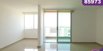 Apartamento en venta ubicado en el sector de Villa Campestre, al norte de la Ciudad de Barranquilla, en un edificio con vigilancia privada las 24 Horas y zonas sociales de entretenimiento, piscina, gimnasio, canchas deportivas, salón comunal, zona BBQ el edificio cuenta con20 pisos  y el apartamento se encuentra ubicado en el piso 18, con un área aproximada de 95.50 mt2 , distribuidos en 3 habitaciones, 2 baños, un estudio con posibilidad de una tercera habitación, sala - comedor, cocina integral, zona de labores y 2 parqueaderos asignados, lado sombra, buena distribución en sus áreas con buenos y modernos acabados, es fresco y acogedor, su entorno es tranquilo, residencial con cómodas vías de acceso y facilidad al transporte público cercano, sobre el sector puede encontrar, supermercados Olímpica, Ara, Carulla, droguerías cercanas y centro comercial Villa Campestre.