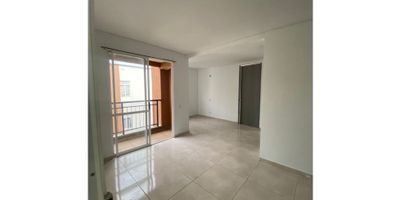 ARRIENDO APTO DE CR ATARDECERE

Cómodo y remodelado apartamento en alquiler ubicado en quinto piso sin ascensor en conjunto residencial atardeceres. 

Cuenta con 2 alcobas sin clóset, 1 baño completo, sala comedor, cocina equipada y zona de oficios.

El conjunto residencial cuenta con parqueadero comunitario, piscina para adultos y niños, Salón social y zonas verdes. 

En el canon está incluida la administración 

LC
