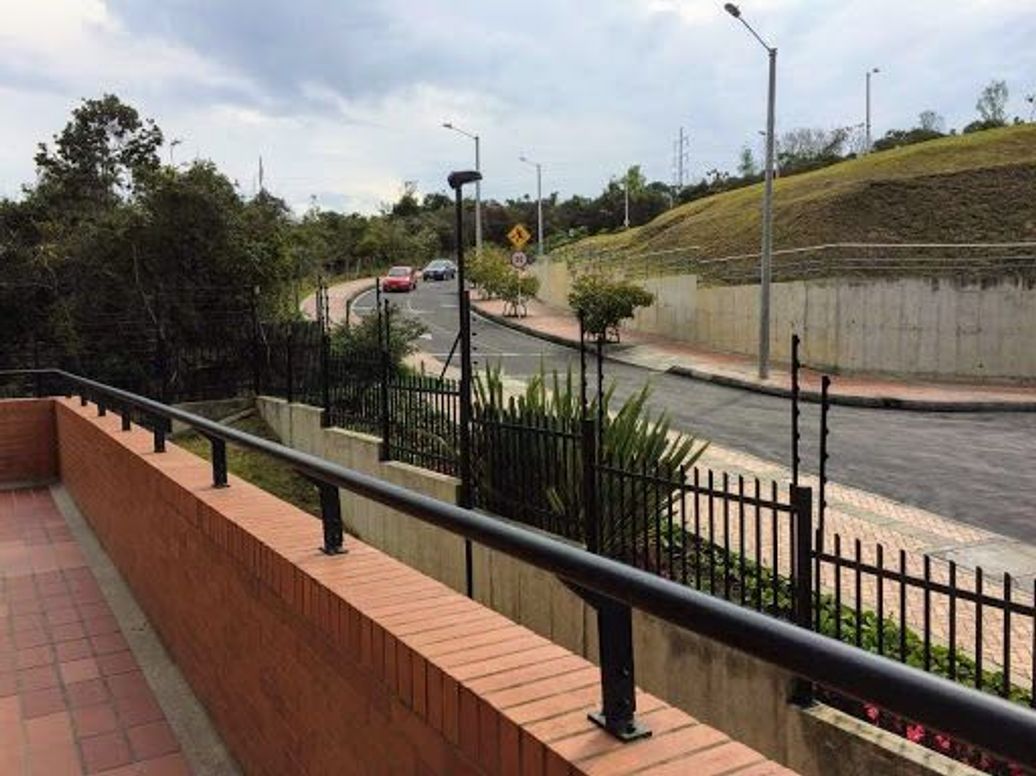 Apartamento de 3 alcobas en venta en San José De Bavaria, Bogotá, 172 m² · foto 14 de 20
