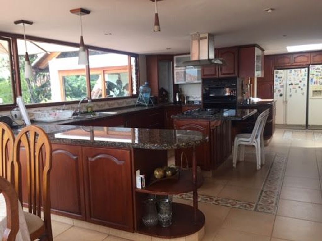 Casa de 5 alcobas en venta en Bosque De Pinos, Bogotá, 920 m² · foto 10 de 20