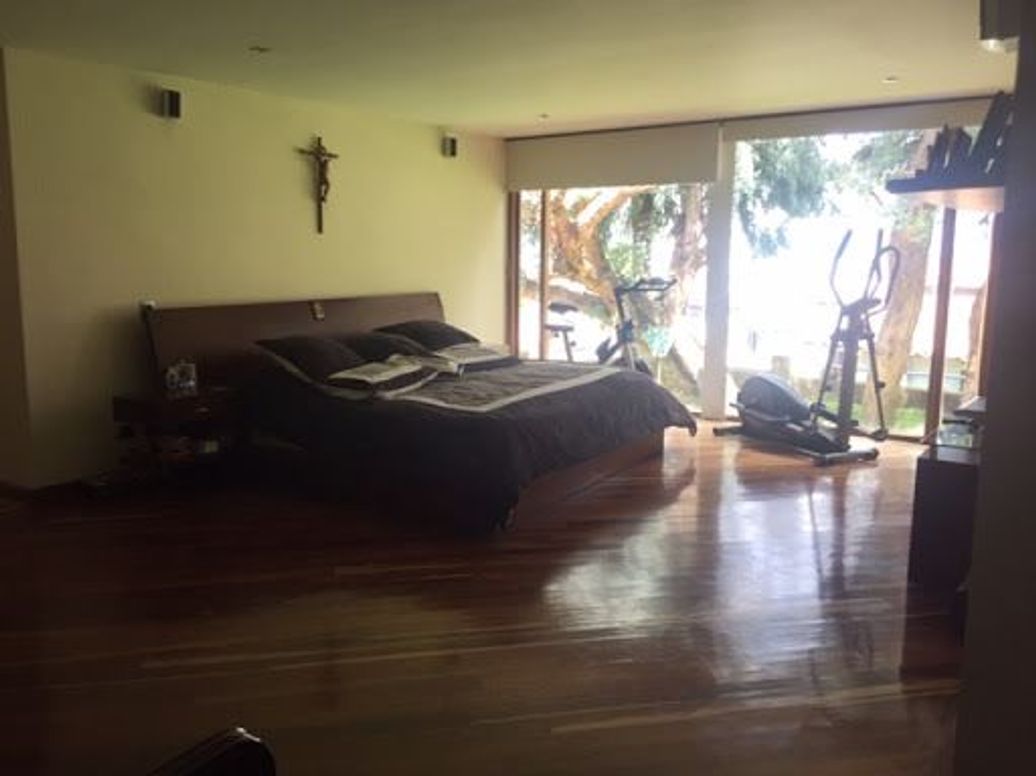 Casa de 5 alcobas en venta en Bosque De Pinos, Bogotá, 920 m² · foto 4 de 20