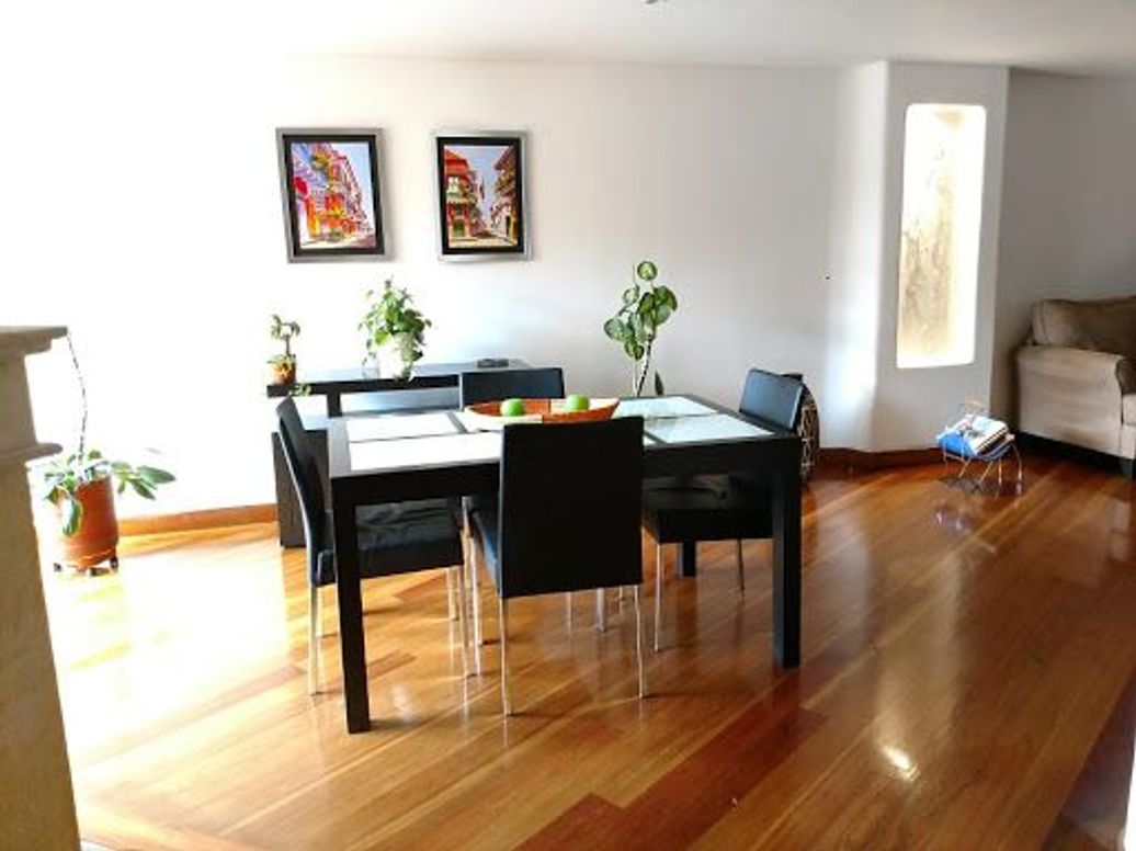Apartamento de 1 alcoba en venta en Los Rosales, Bogotá, 132 m² · foto 3 de 13