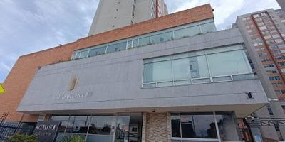 Inmobiliaria Bogotá te presenta este espectacular apartamento en el Conjunto Residencial Altavista, sector Pío XII, un espacio diseñado para brindar confort, funcionalidad y calidad de vida. Disfruta de 3  habitaciones con clóset, 2 baños, sala-comedor con excelente iluminación natural, cocina integral equipada y zona de lavandería independiente. Su ubicación es simplemente privilegiada, con fácil acceso a la Avenida Ciudad de Cali, la Avenida de las Américas, las estaciones de TransMilenio Transversal 86 y Banderas, además de supermercados y la plaza de mercado de Corabastos. Vive en un sector con todo al alcance de tu mano. Para más información, contáctanos a angie.ramirezarrobainmobiliariabogota.com. ¡En Inmobiliaria Bogotá trabajamos para ofrecerte experiencias inmobiliarias seguras, transparentes y de excelencia!