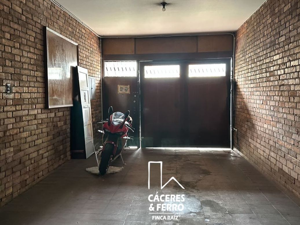 Casa de 6 alcobas en venta en La Soledad, Bogotá, 529 m² · foto 18 de 18