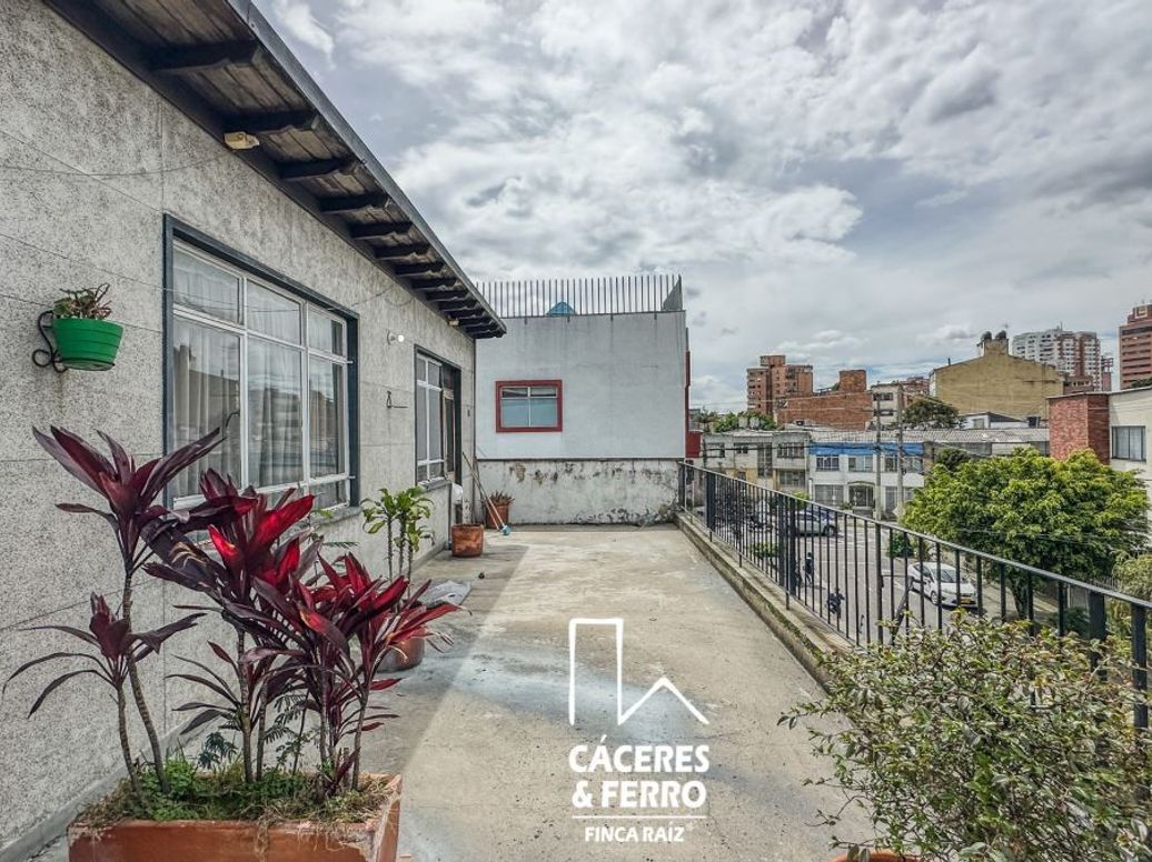 Casa de 6 alcobas en venta en La Soledad, Bogotá, 529 m² · foto 17 de 18