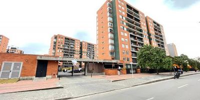 Excelente apartamento interior, remodelado, amplios espacios, con excelente luz natural, cuenta con un garaje descubierto. conjunto cuenta con salón comunal, amplio parque infantil, zona de bbq, cerca de la Calle 80, con excelentes zonas verdes buenas vías de acceso, a toso lados de la ciudad. 