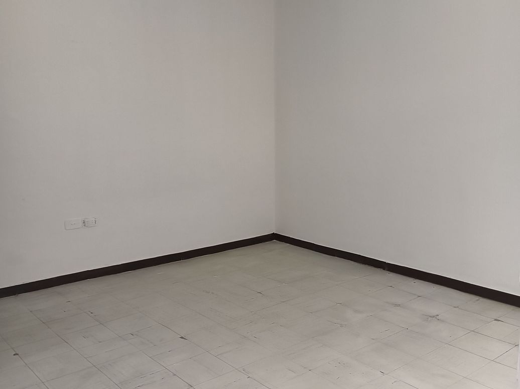 Casa de 6 alcobas en venta en Bellavista Occidental, Bogotá, 257 m² · foto 5 de 20