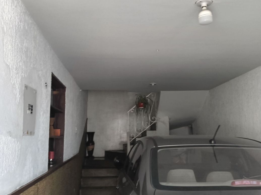 Casa de 6 alcobas en venta en Bellavista Occidental, Bogotá, 257 m² · foto 11 de 20