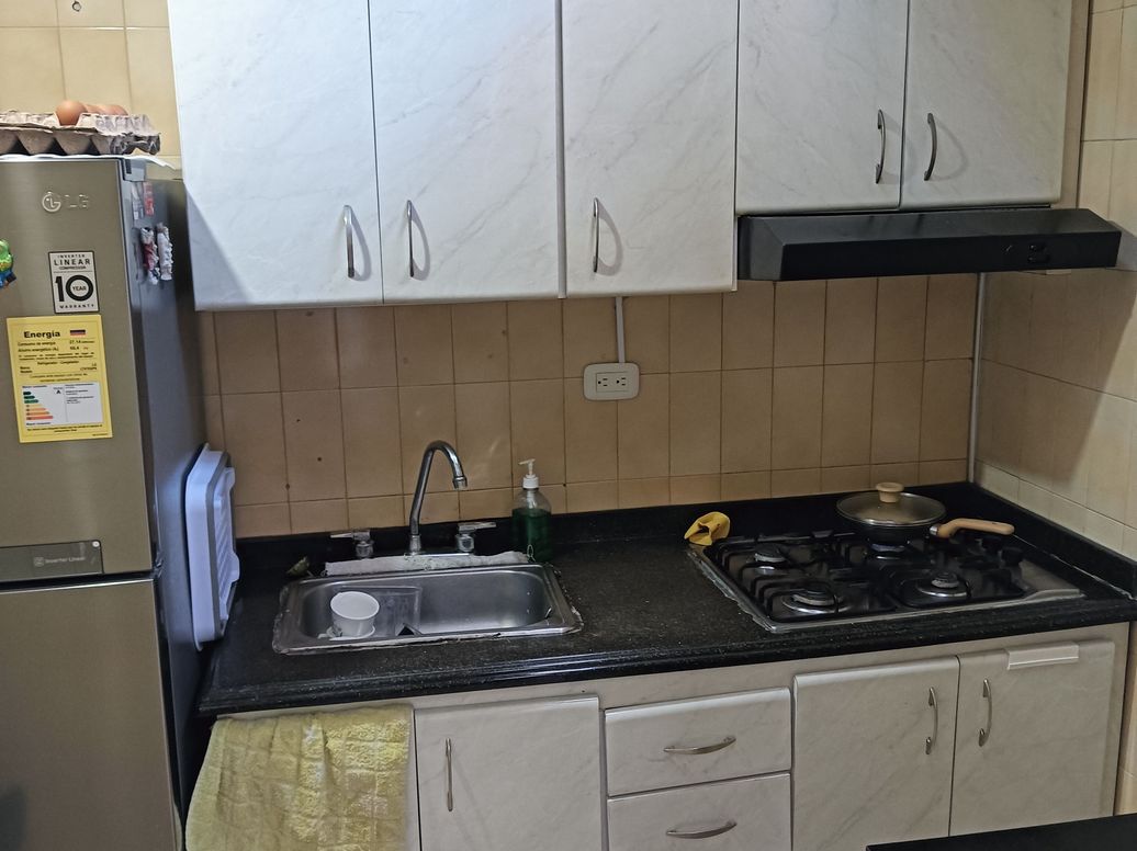 Casa de 6 alcobas en venta en Bellavista Occidental, Bogotá, 257 m² · foto 4 de 20