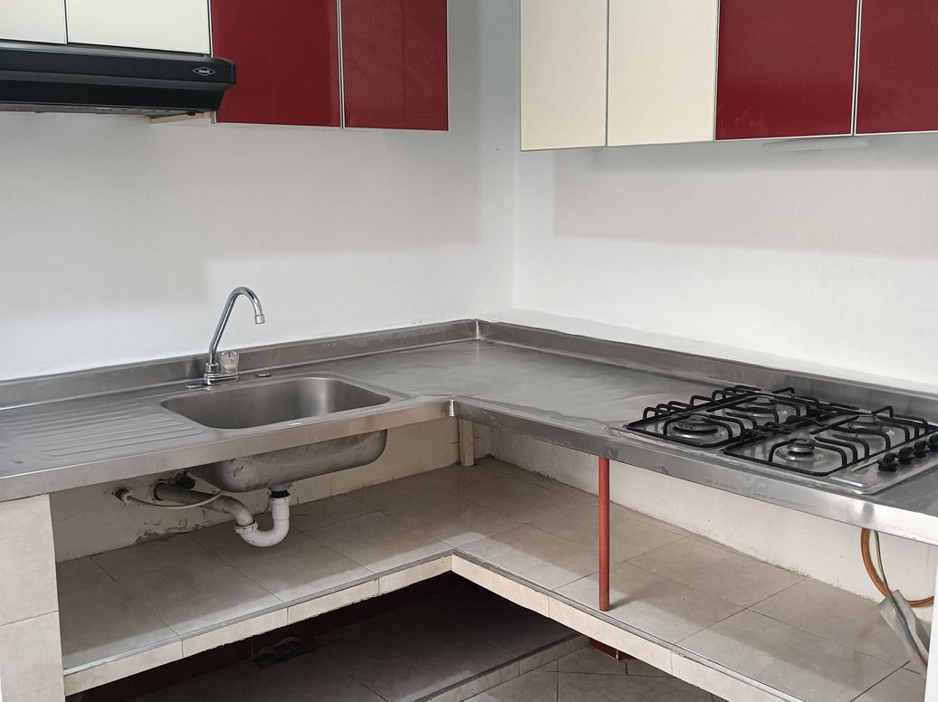 Casa de 6 alcobas en venta en Bellavista Occidental, Bogotá, 257 m² · foto 19 de 20