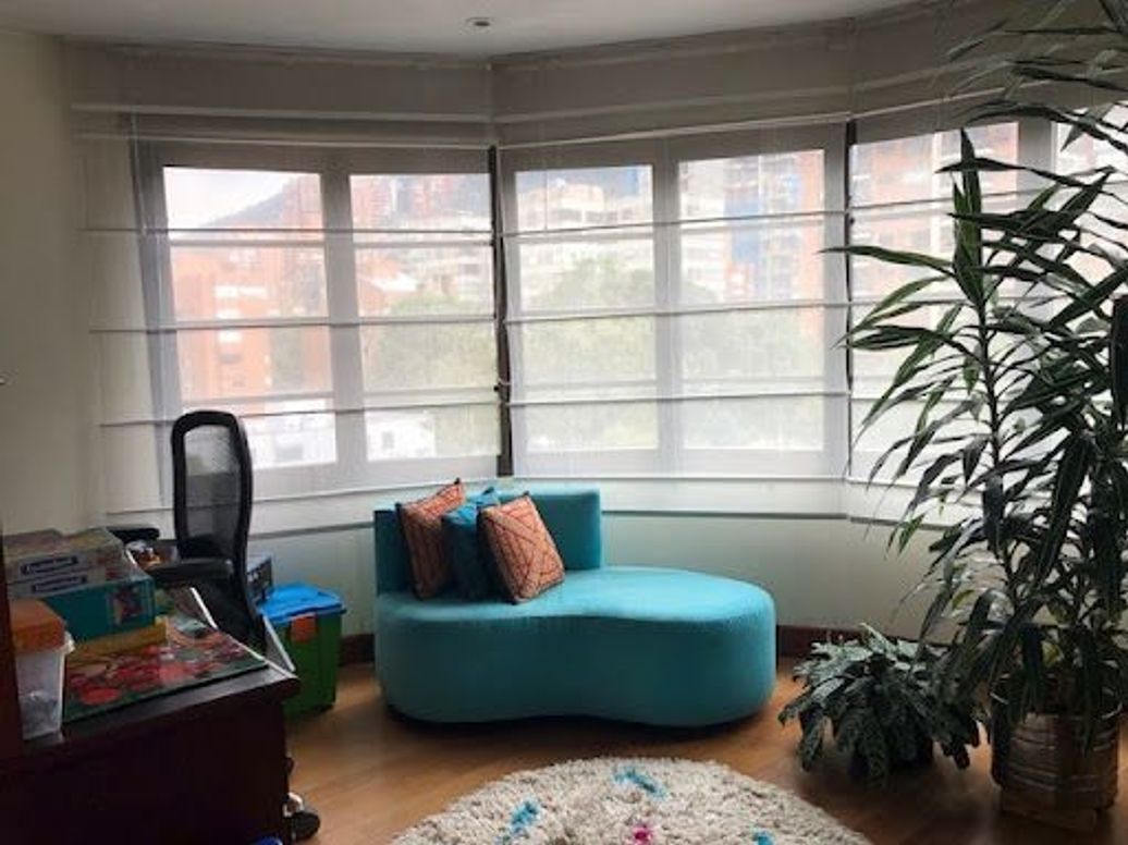 Apartamento de 3 alcobas en venta en El Retiro, Bogotá, 441 m² · foto 6 de 17