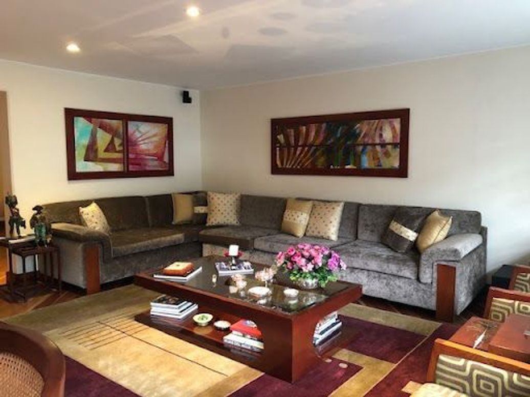 Apartamento de 3 alcobas en venta en El Retiro, Bogotá, 441 m² · foto 11 de 17