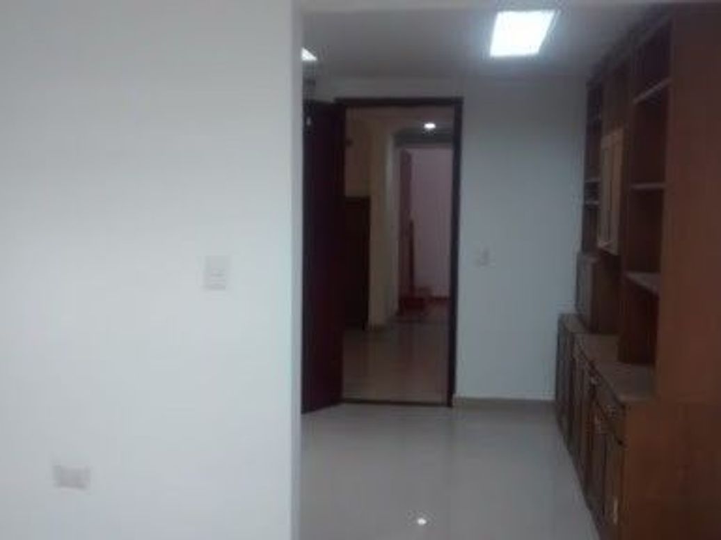 Casa de 4 alcobas en venta en Alhambra, Bogotá, 345 m² · foto 2 de 14