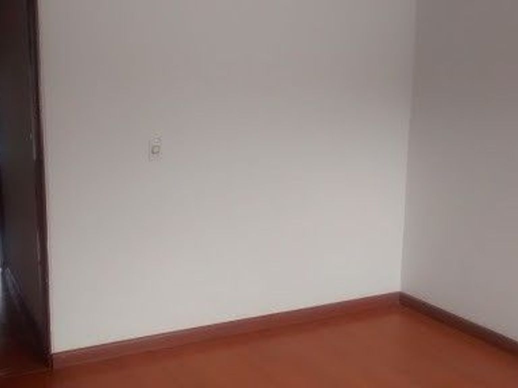 Casa de 4 alcobas en venta en Alhambra, Bogotá, 345 m² · foto 8 de 14