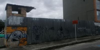 LOTE EN VENTA POR UN VALOR DE 1250. MILLONES, UBICADO AL NORTE DE LA CUIDAD, CON USO COMERCIAL Y DE VIVIENDA. LOCALIDAD USAQUEN.