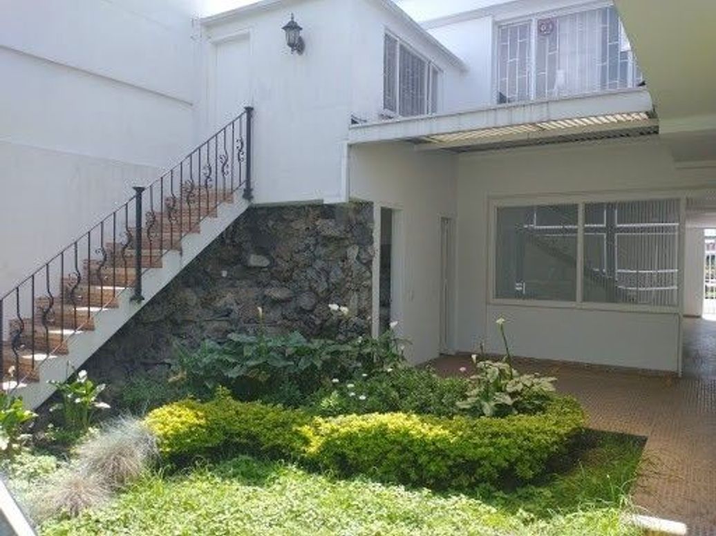 Casa de 11 alcobas en venta en Polo Club, Bogotá, 340 m² · foto 5 de 20