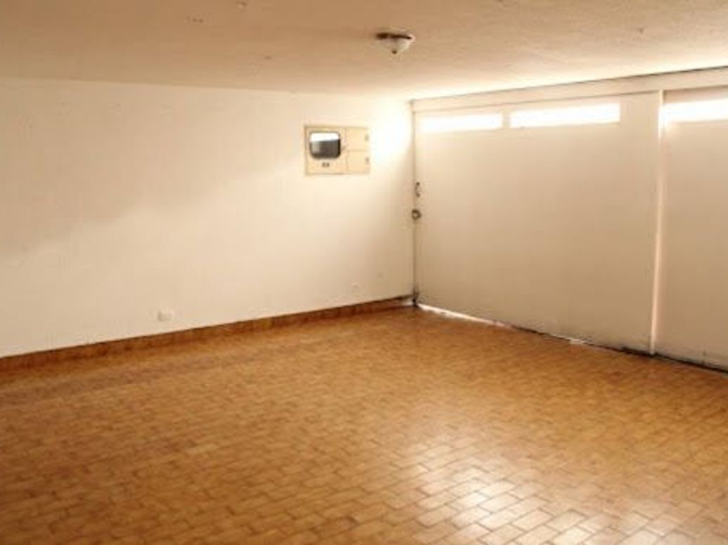 Casa de 3 alcobas en venta en Santa Ana Occidental, Bogotá, 550 m² · foto 7 de 13
