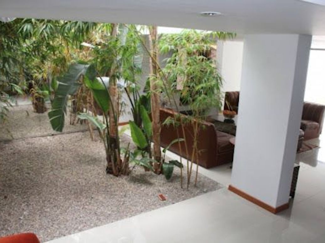 Casa de 3 alcobas en venta en Santa Ana Occidental, Bogotá, 550 m² · foto 10 de 13
