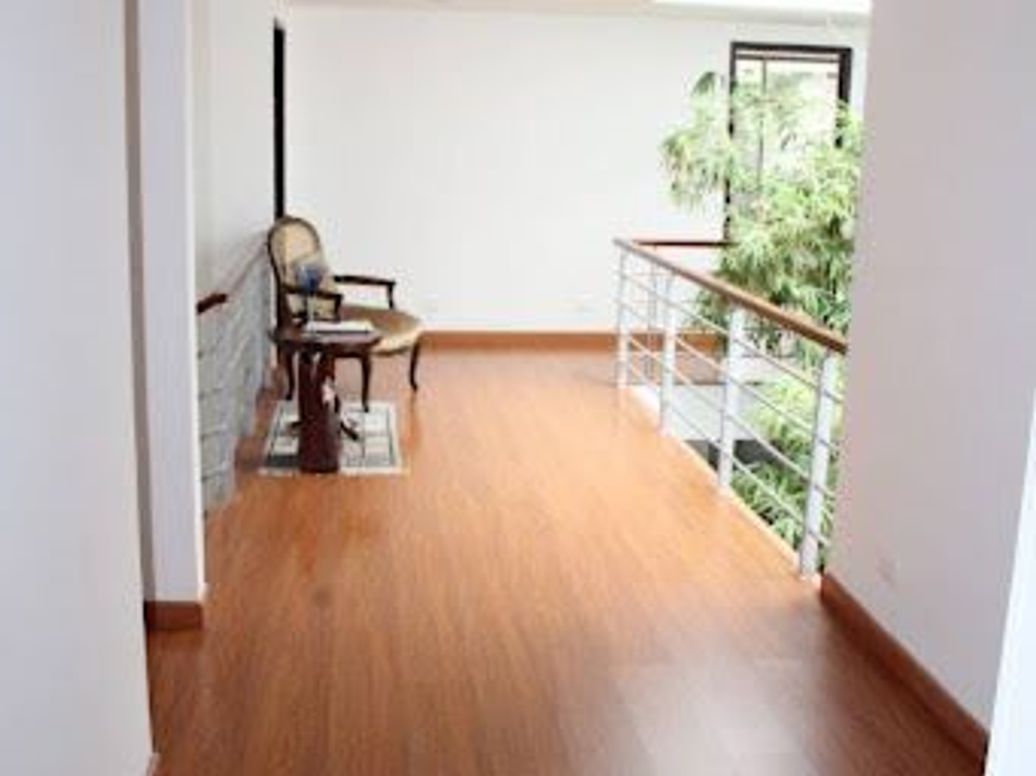 Casa de 3 alcobas en venta en Santa Ana Occidental, Bogotá, 550 m² · foto 5 de 13