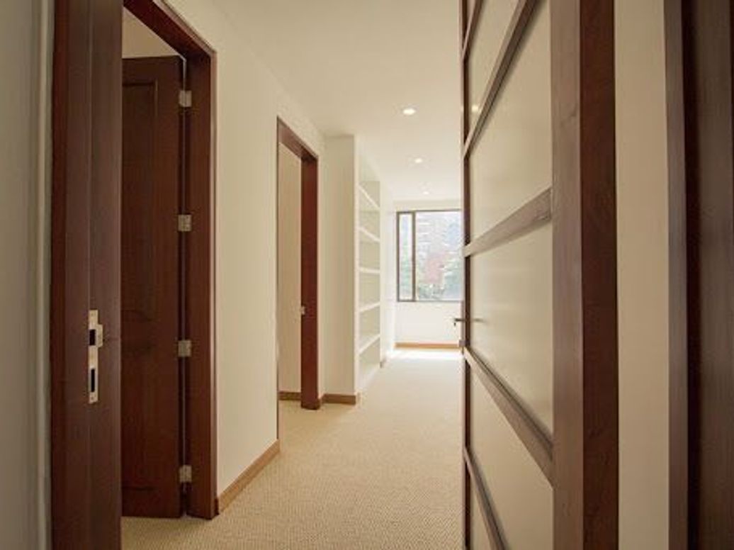 Apartamento de 3 alcobas en venta en La Cabrera, Bogotá, 304 m² · foto 18 de 20
