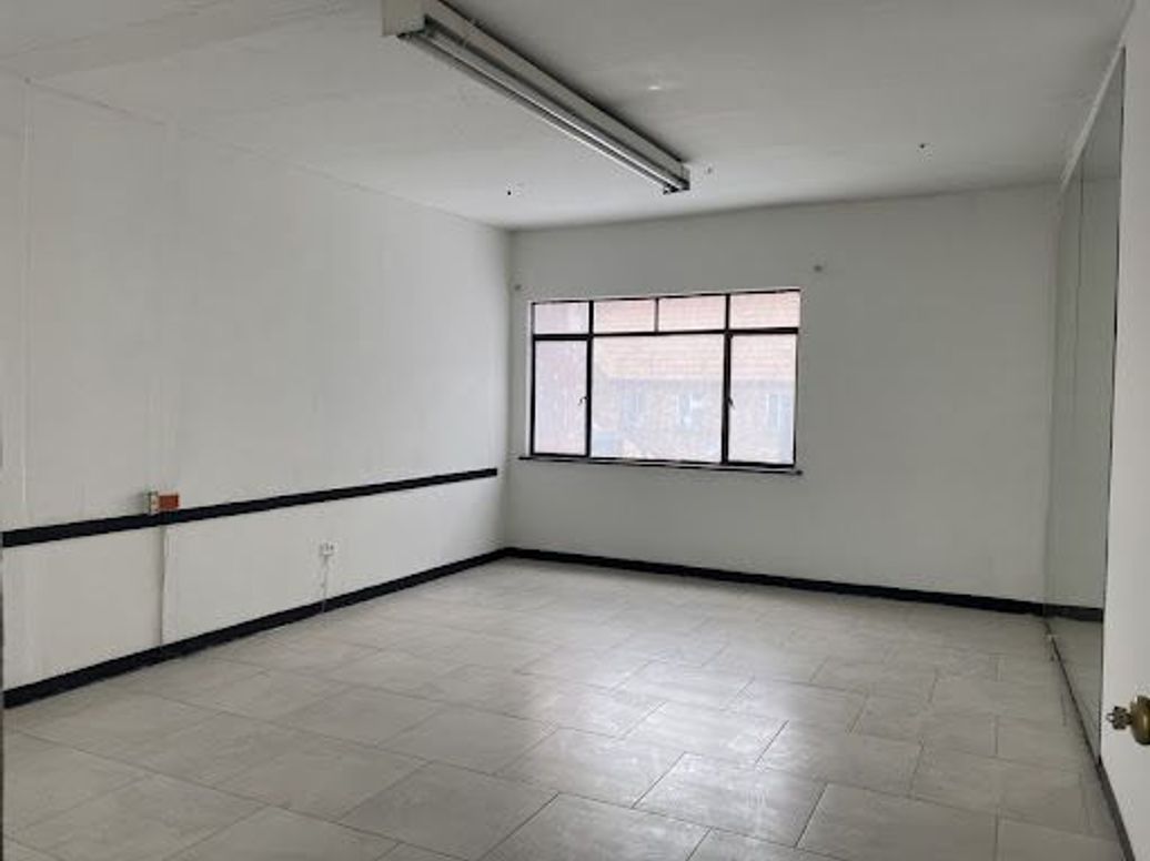 Casa de 6 alcobas en venta en Quinta Camacho, Bogotá, 734 m² · foto 7 de 20