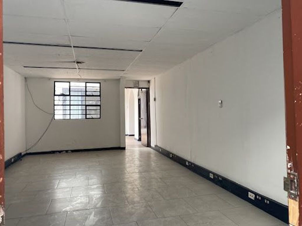 Casa de 6 alcobas en venta en Quinta Camacho, Bogotá, 734 m² · foto 15 de 20
