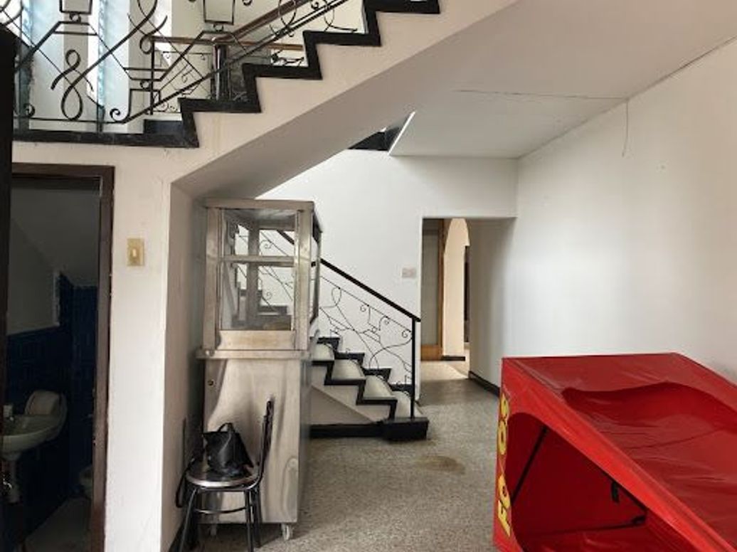 Casa de 6 alcobas en venta en Quinta Camacho, Bogotá, 734 m² · foto 14 de 20