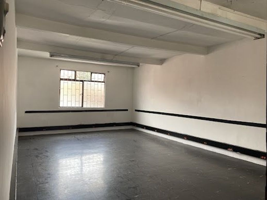 Casa de 6 alcobas en venta en Quinta Camacho, Bogotá, 734 m² · foto 9 de 20