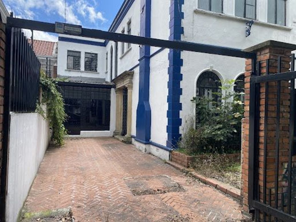 Casa de 6 alcobas en venta en Quinta Camacho, Bogotá, 734 m² · foto 17 de 20