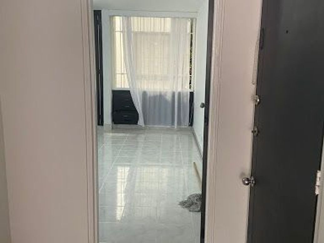 Apartaestudio en venta en Lago Gaitan, Bogotá, 47 m² · foto 5 de 13