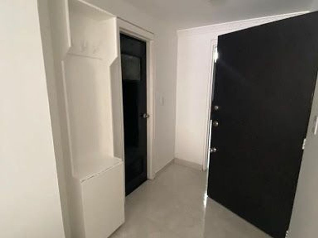 Apartaestudio en venta en Lago Gaitan, Bogotá, 47 m² · foto 3 de 13