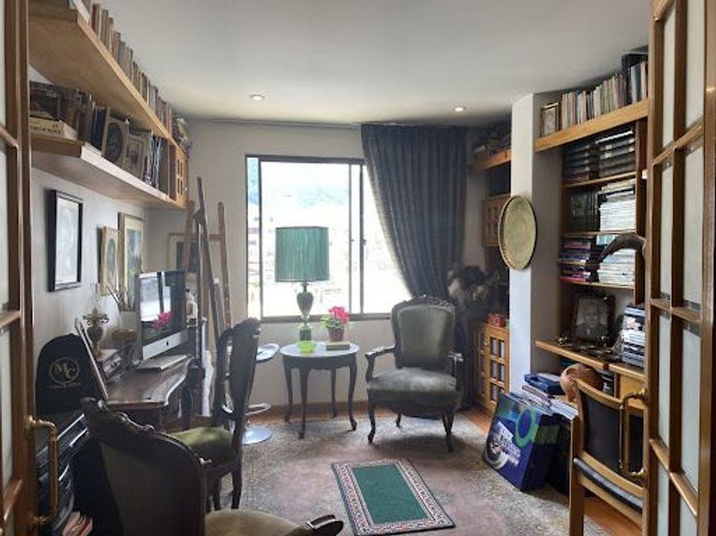 Apartamento de 3 alcobas en venta en Santa Barbara Occidental, Bogotá, 188 m² · foto 4 de 20