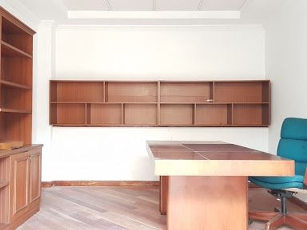Casa de 11 alcobas en venta en Teusaquillo, Bogotá, 452 m² · foto 10 de 20