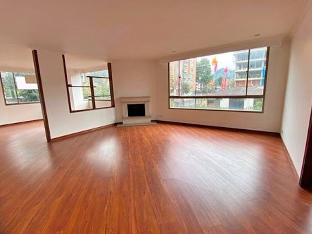 Apartamento de 3 alcobas en venta en Chicó Norte, Bogotá, 170 m² · foto 2 de 12