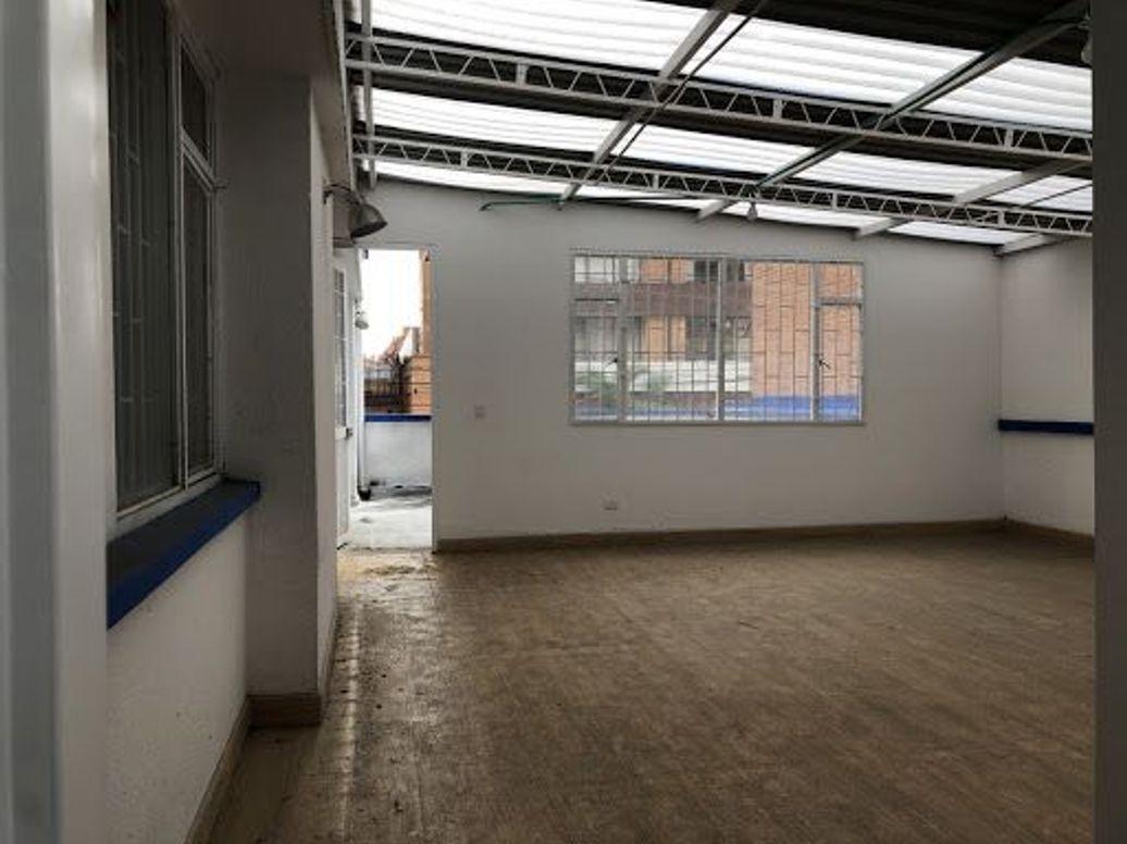 Casa de 3 alcobas en venta en Santa Bibiana, Bogotá, 323 m² · foto 17 de 20