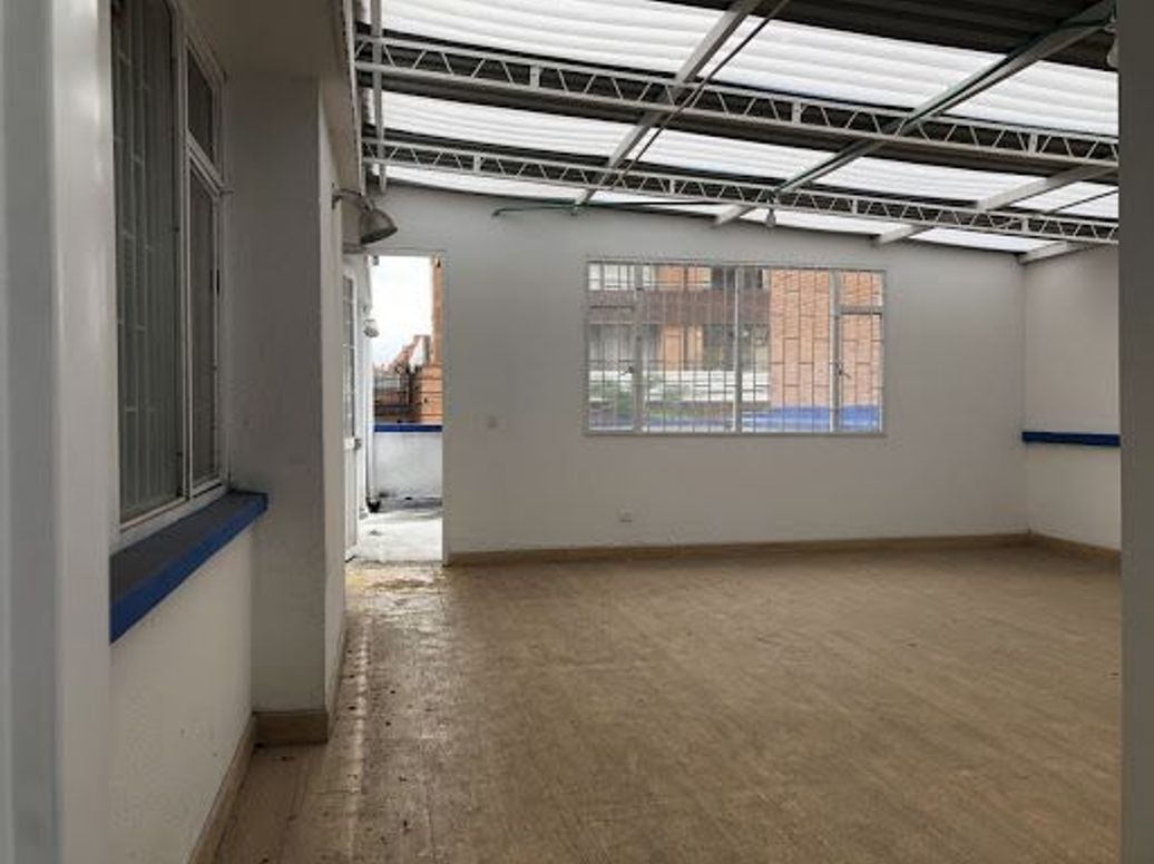 Casa de 3 alcobas en venta en Santa Bibiana, Bogotá, 323 m² · foto 18 de 20