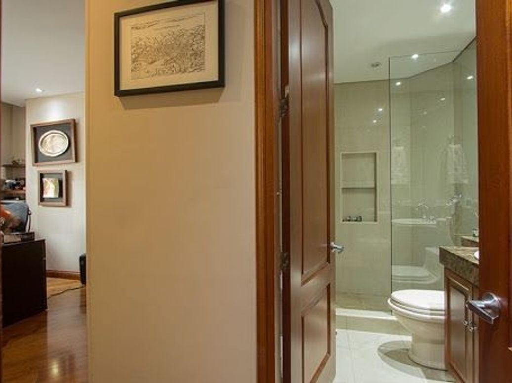 Apartamento de 3 alcobas en venta en Chico, Bogotá, 262 m² · foto 17 de 20
