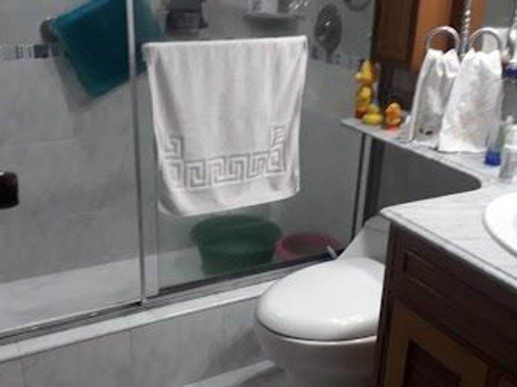 Apartamento de 3 alcobas en venta en Santa Barbara, Bogotá, 133 m² · foto 11 de 14