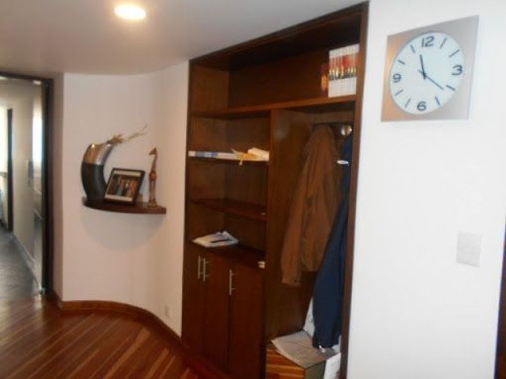 Apartamento de 3 alcobas en venta en Chico, Bogotá, 143 m² · foto 7 de 17