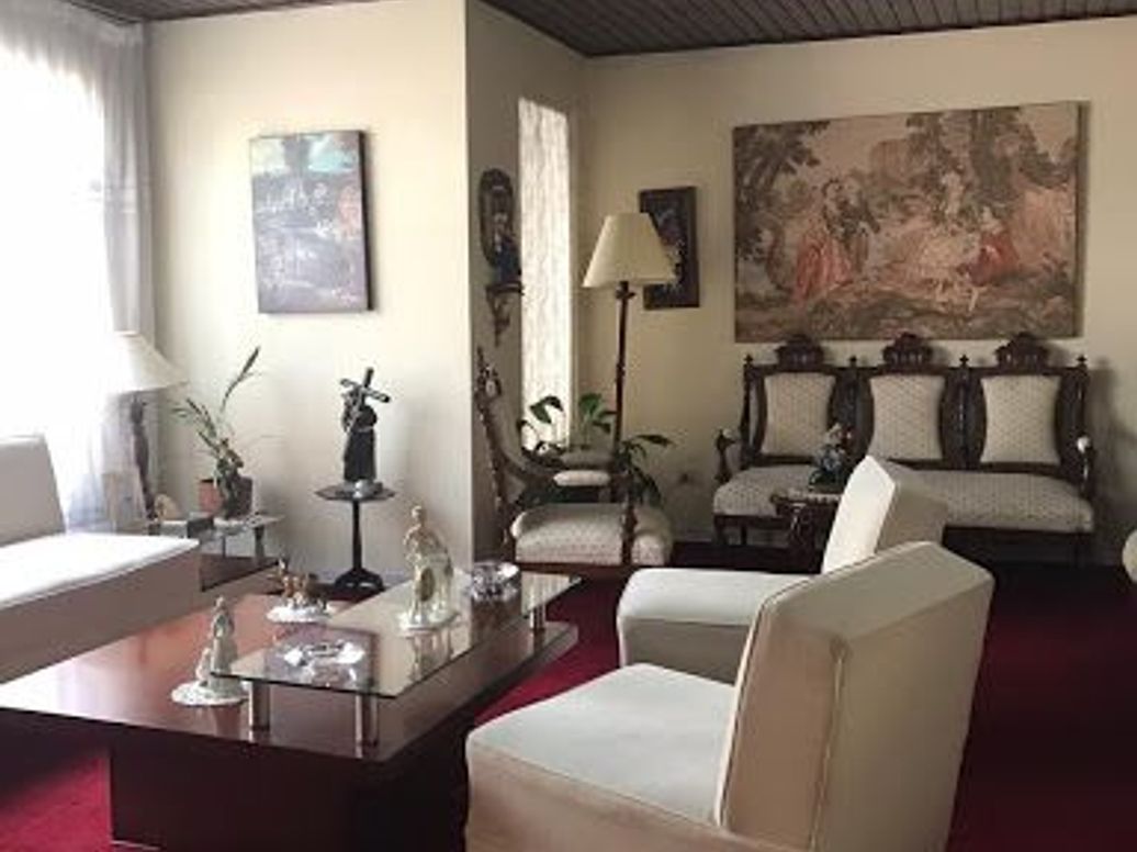 Casa de 4 alcobas en venta en Santa Ana Occidental, Bogotá, 255 m² · foto 2 de 17