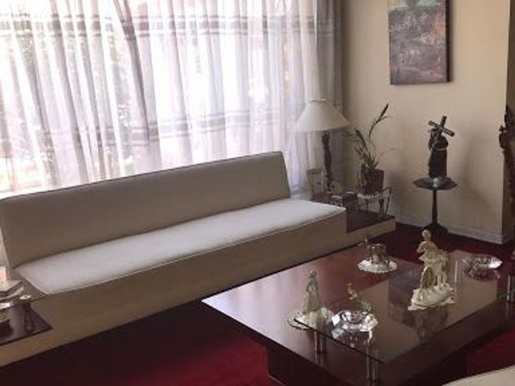 Casa de 4 alcobas en venta en Santa Ana Occidental, Bogotá, 255 m² · foto 4 de 17